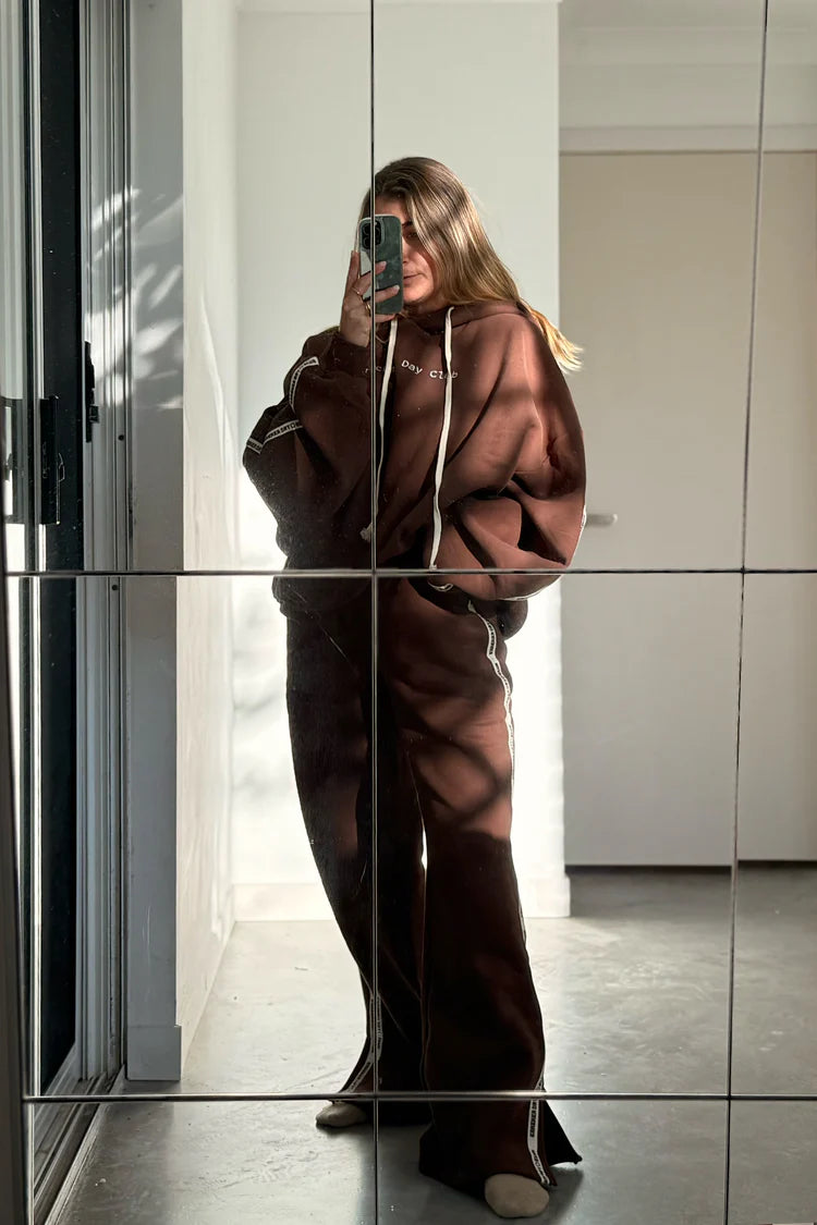 Cloud Racer Sweatpants | Chocolate
