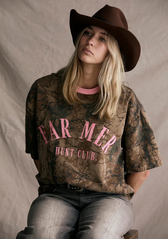 Hunt Club Tee